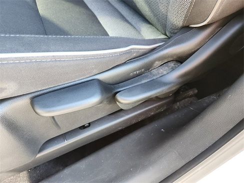 Used 2024 Chevrolet TrailBlazer LT w/ LT Cold Weather Package image 23