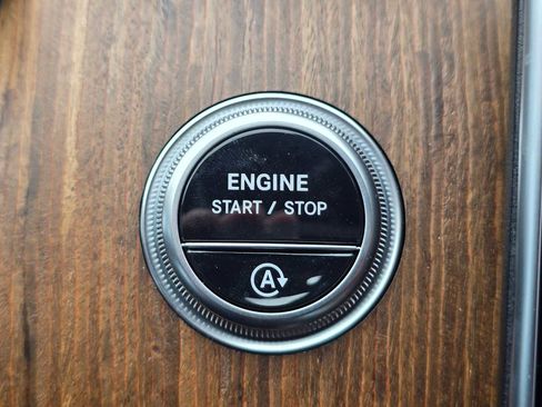 Used 2024 Mercedes-Benz C 300 C 300 image 34