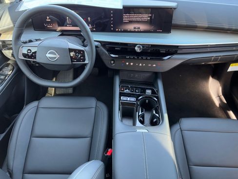 New 2025 Nissan Murano SL image 14