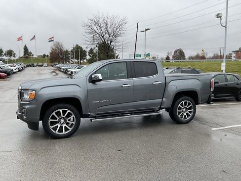 Used 2021 GMC Canyon Denali image 3
