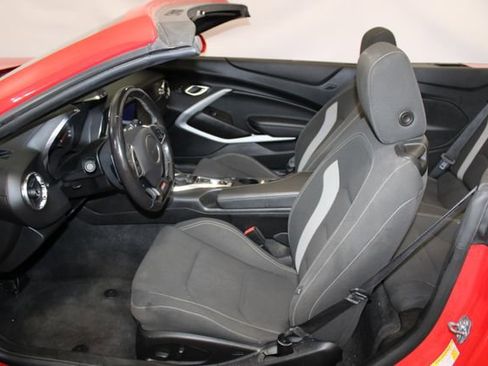 Used 2019 Chevrolet Camaro SS RWD image 11