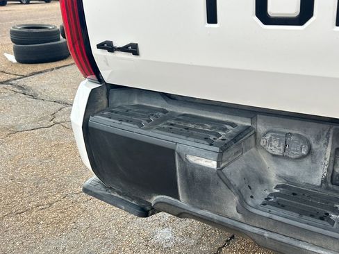 Used 2023 Toyota Tundra SR5 image 32