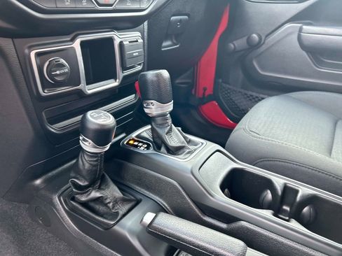 Used 2023 Jeep Wrangler Willys image 21