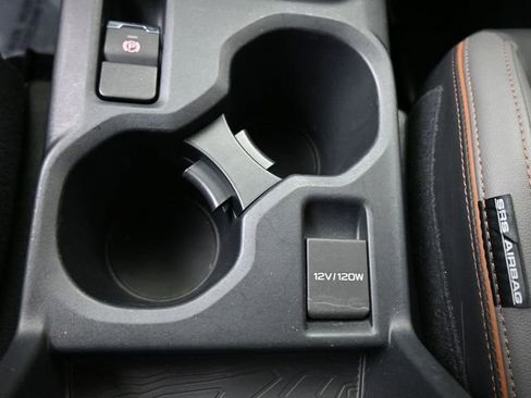 Used 2025 Subaru Forester Sport image 17