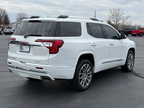 Used 2023 GMC Acadia Denali image 3