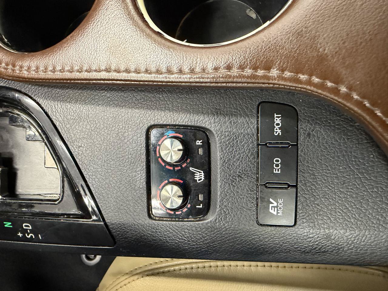Used 2015 Toyota Avalon XLE Premium FWD image 23