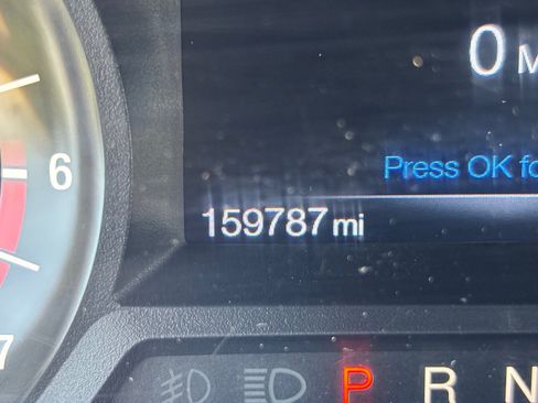 Used 2017 Ford Expedition XLT AWD/4WD image 15