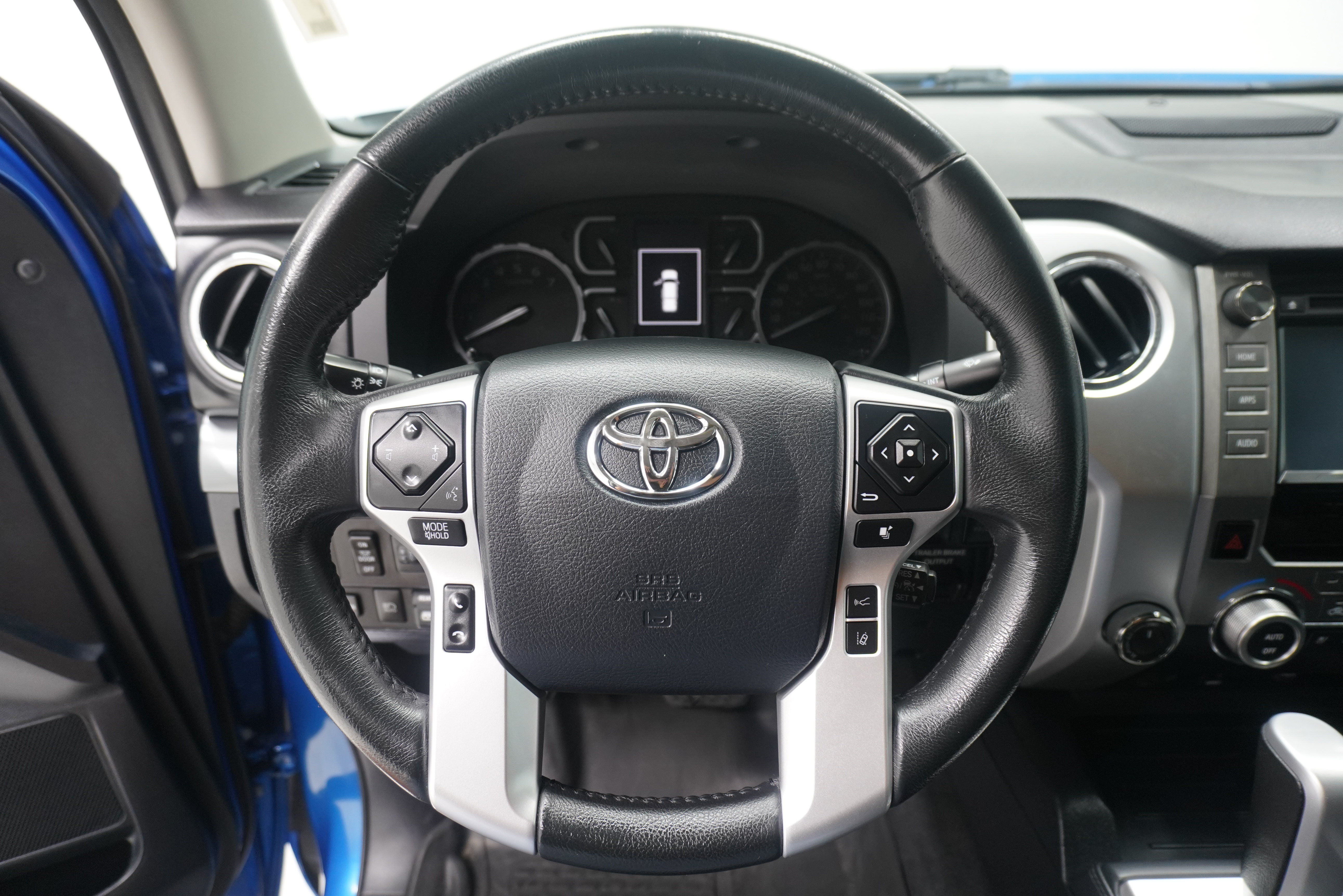 Used 2018 Toyota Tundra Platinum AWD/4WD image 16
