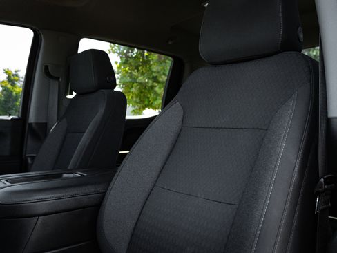 Used 2021 Chevrolet Silverado 1500 LT Trail Boss w/ Bed Protection Package image 16