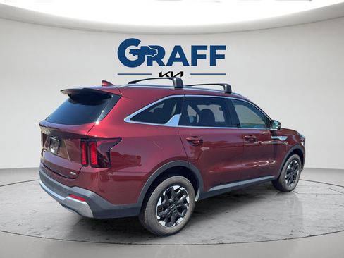 Used 2025 Kia Sorento S AWD/4WD image 11