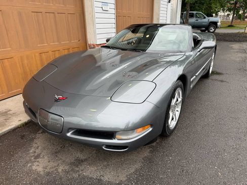 Used 2003 Chevrolet Corvette Convertible w/ Preferred Equipment Group1 RWD image 7