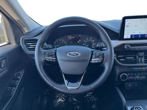 Used 2022 Ford Escape SEL AWD/4WD image 12