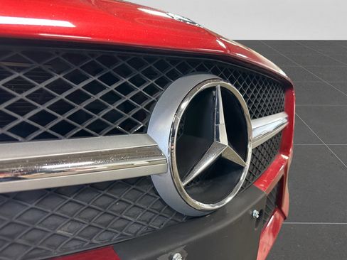 Used 2015 Mercedes-Benz SLK 250 w/ Premium Package image 43
