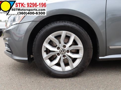 Used 2016 Volkswagen Passat 1.8T S image 24