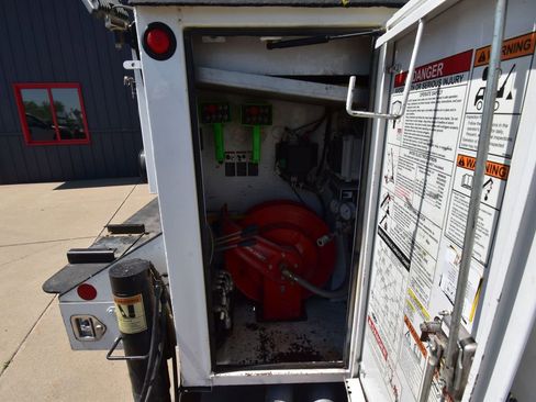 Used 2014 Ford F550 4x4 Regular Cab Super Duty image 57