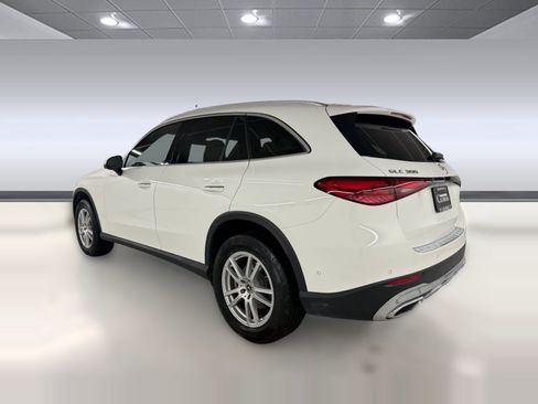 Certified 2023 Mercedes-Benz GLC 300 4MATIC image 3