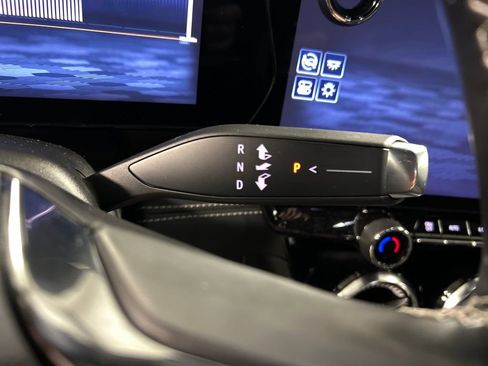 Used 2024 Chevrolet Blazer EV LT image 20