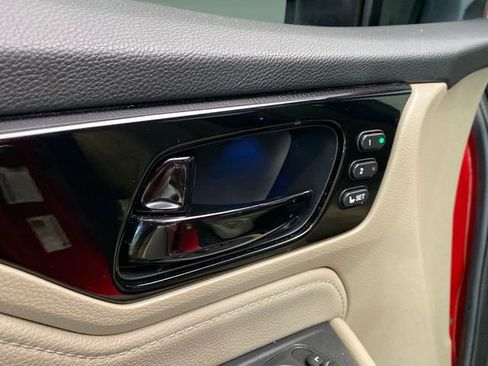 Used 2023 Honda Odyssey Touring image 11