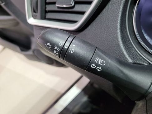 Used 2016 Nissan Rogue SV image 30