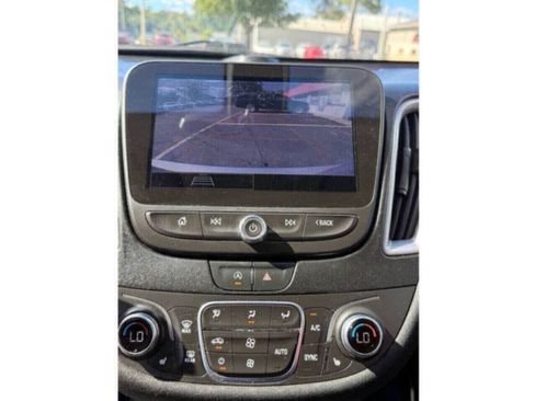 Used 2022 Chevrolet Malibu LT FWD image 14