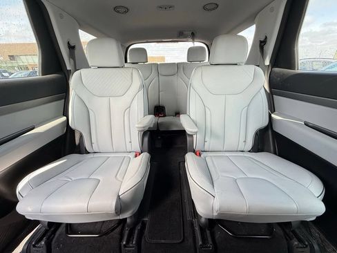 Used 2024 Hyundai Palisade SEL FWD image 28