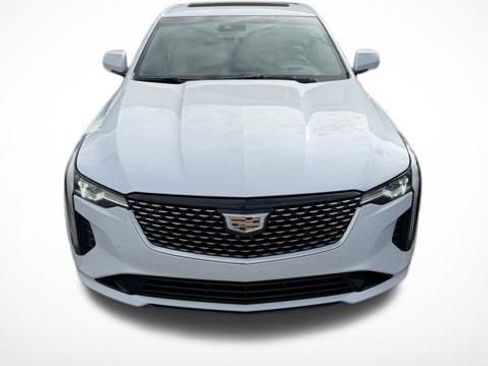 Used 2026 Cadillac CT4 Luxury image 2