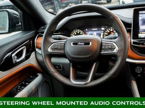 Used 2023 Jeep Compass Limited image 9