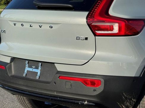 New 2026 Volvo XC40 B5 Plus w/ Protection Package Premier image 8