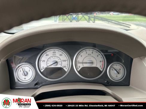 Used 2010 Chrysler Town & Country Touring w/ Family Value Group FWD image 19