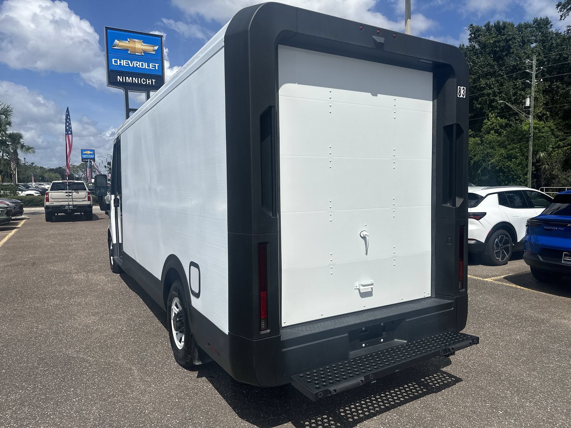 Used 2024 Chevrolet Brightdrop 600 w/ Commercial Equipment Package AWD/4WD image 6