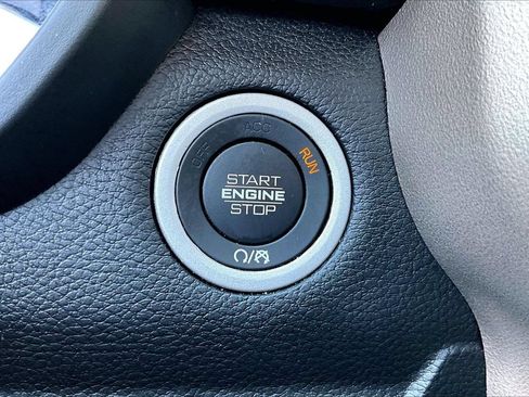 Used 2022 RAM 1500 Laramie AWD/4WD image 25