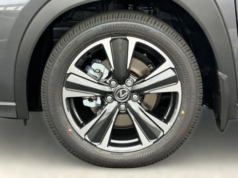 New 2025 Lexus UX 300h FWD image 11