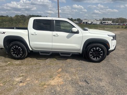 Used 2022 Nissan Frontier Pro-X RWD image 4
