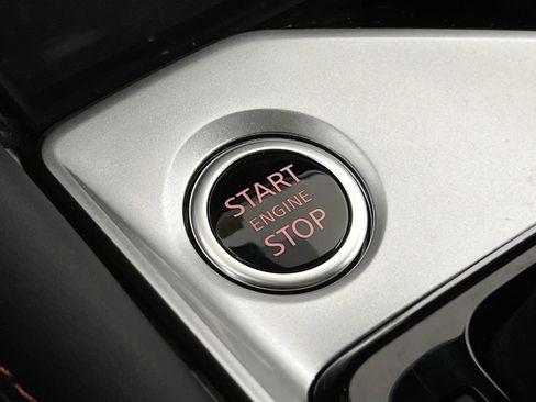 New 2025 Nissan Altima 2.5 SR image 12