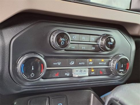 Certified 2022 Ford Bronco Wildtrak image 7