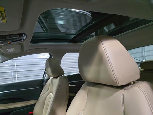 Used 2025 Hyundai Sonata Limited FWD image 19
