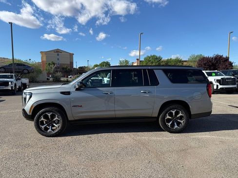 New 2026 GMC Yukon XL AT4 Ultimate AWD/4WD image 8