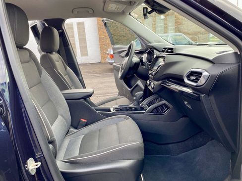 Used 2021 Chevrolet TrailBlazer LT w/ Convenience Package image 7