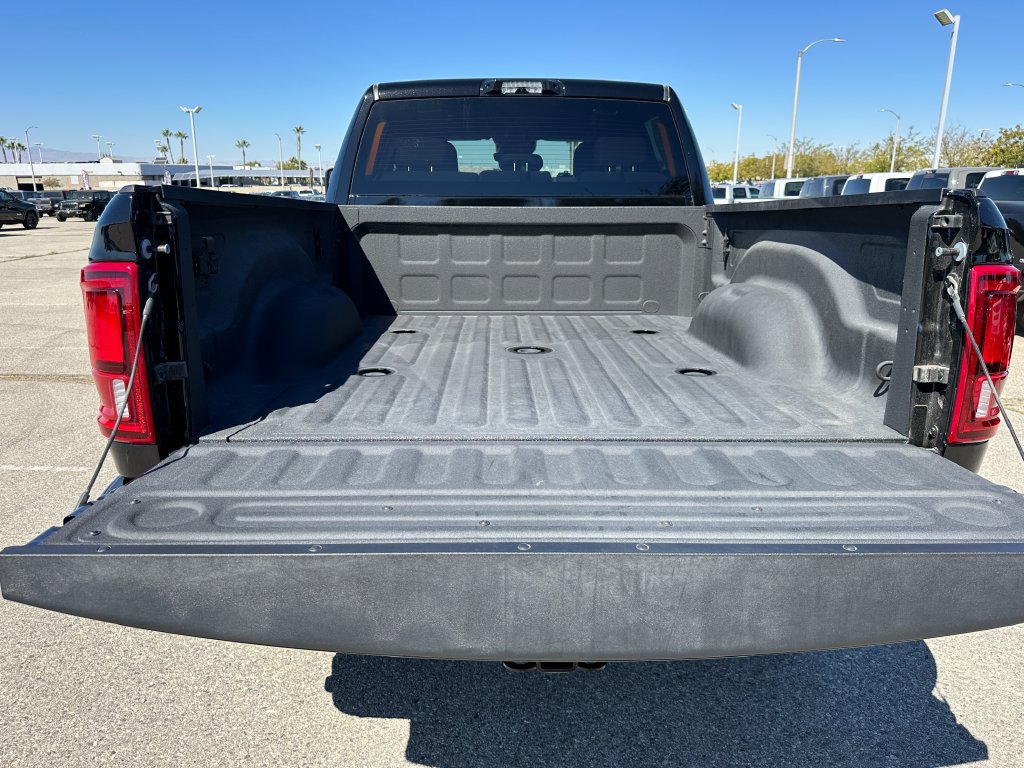 New 2026 RAM 2500 Big Horn AWD/4WD image 17