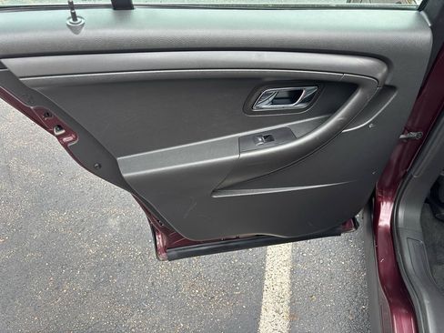 Used 2018 Ford Taurus Police Interceptor AWD image 19