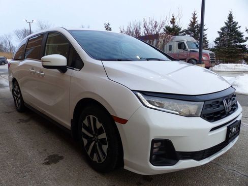 Used 2025 Honda Odyssey EX-L image 10