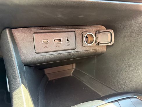 Certified 2023 Buick Encore GX Select w/ Sport Touring Package FWD image 29