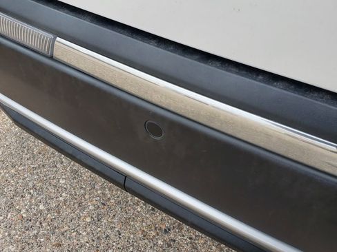 Used 2023 Cadillac XT5 Premium Luxury w/ LPO, Floor Liner Package image 15