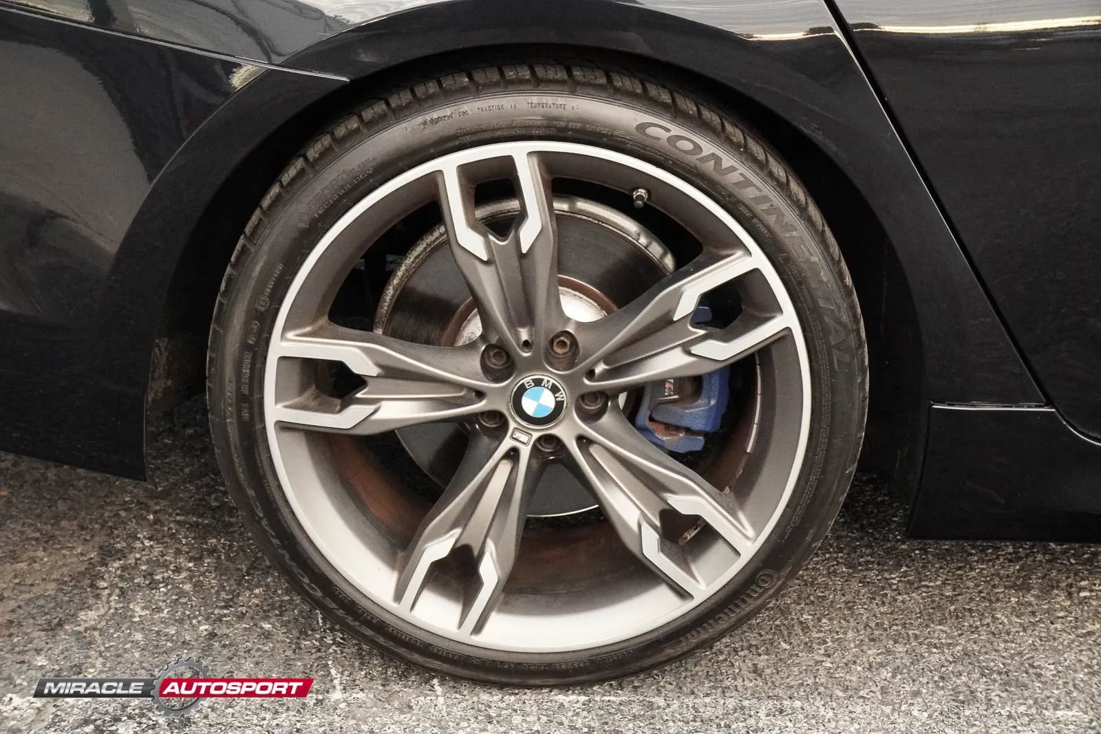Used 2018 BMW M550i xDrive AWD/4WD image 11