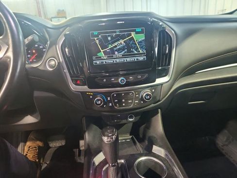 Used 2019 Chevrolet Traverse Premier AWD/4WD image 16