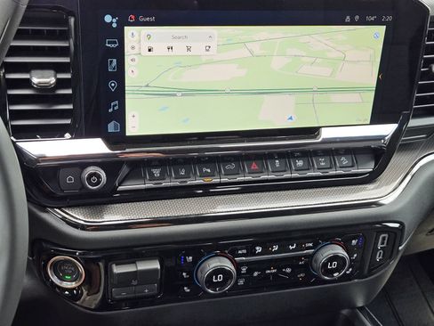 New 2026 Chevrolet Silverado 2500 ZR2 AWD/4WD image 19
