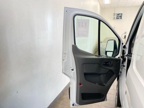 Used 2025 Ford Transit 250 Low Roof w/ Exterior Upgrade Package RWD image 10