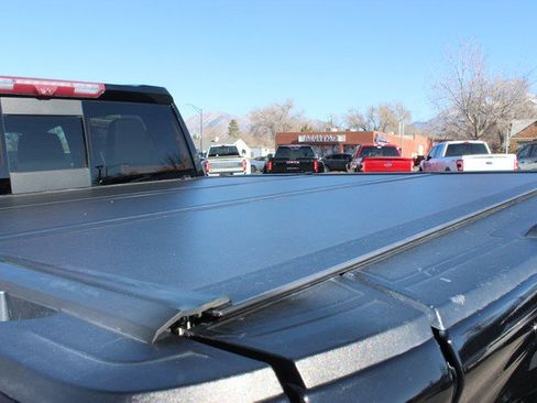 Used 2021 GMC Sierra 1500 AT4 w/ AT4 Value Package image 6