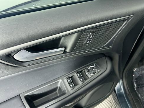 Used 2022 Ford Edge SE w/ Black Appearance Package image 15