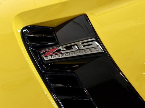 Used 2019 Chevrolet Corvette Z06 RWD image 7